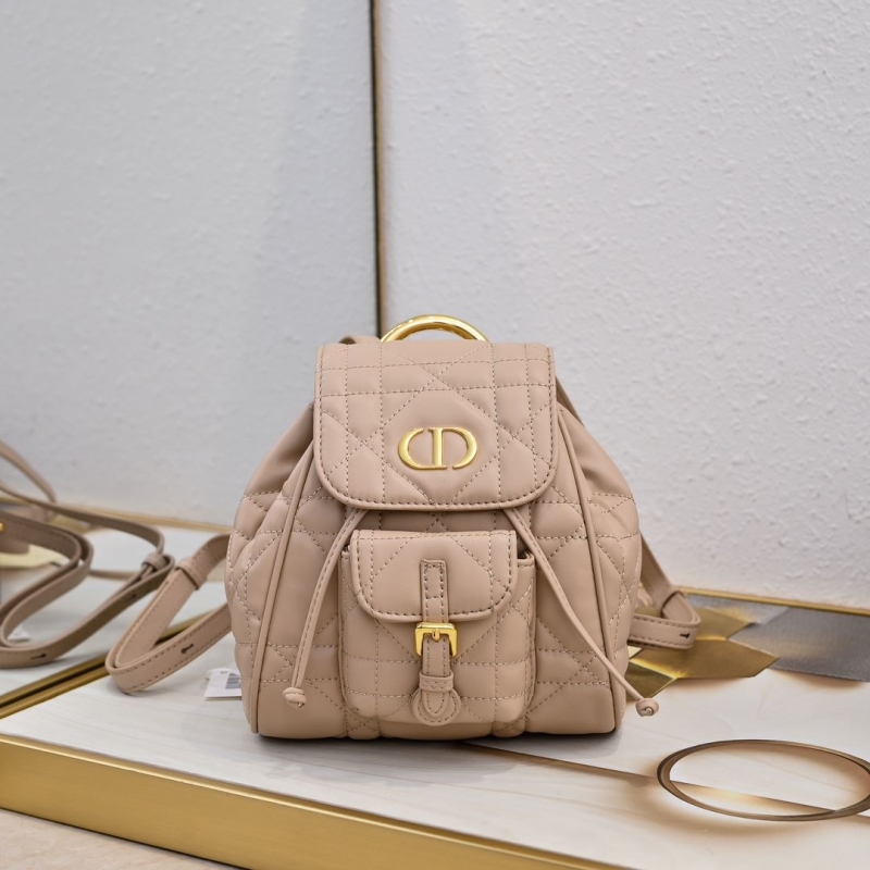 D*or backpacks